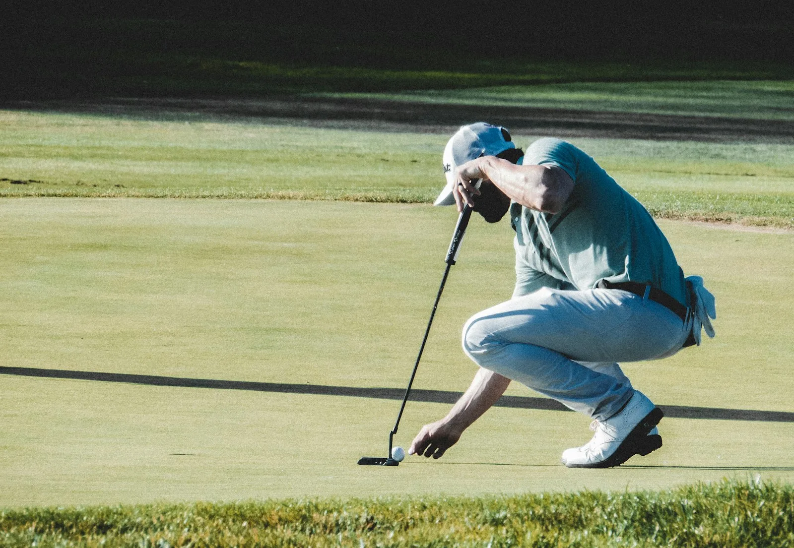 back pain on the golf course - Costa Health