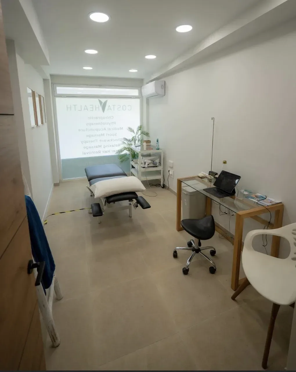 Consultation room at Costa Health Riviera